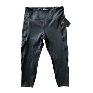 BSP NEW. Woman’s BSP black Capri length sports leggings.